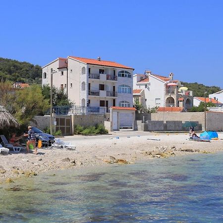 Apartments By The Sea Slatine, Ciovo - 14541 מראה חיצוני תמונה