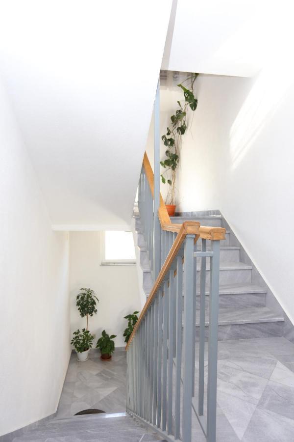 Apartments By The Sea Slatine, Ciovo - 14541 מראה חיצוני תמונה