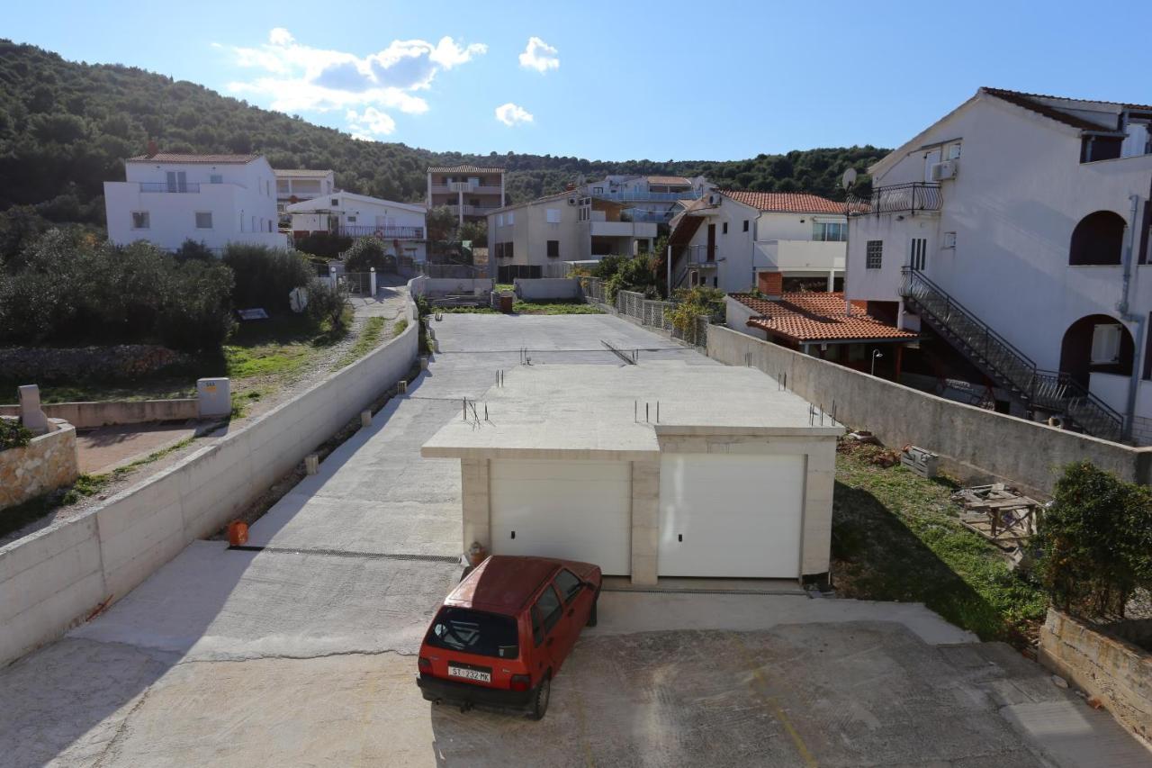 Apartments By The Sea Slatine, Ciovo - 14541 מראה חיצוני תמונה