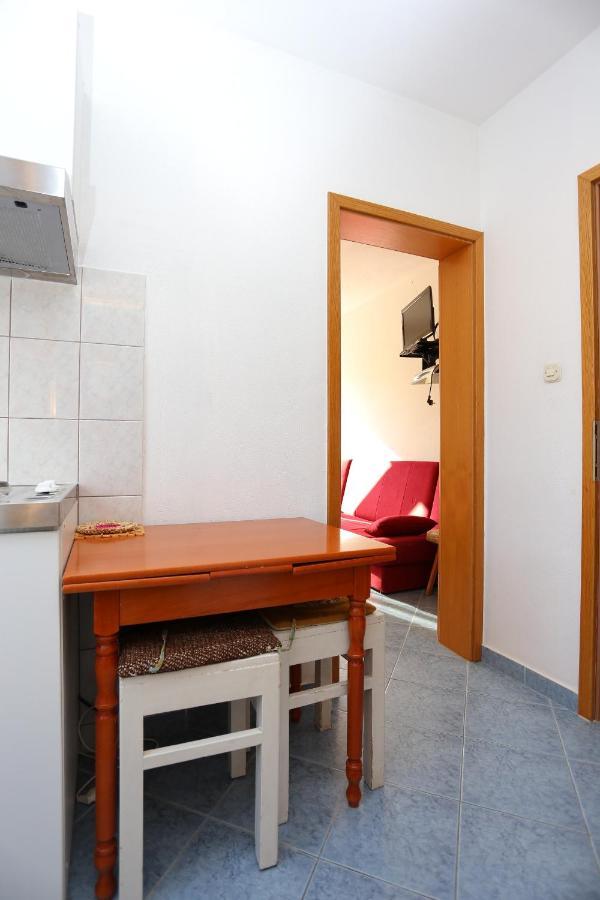 Apartments By The Sea Slatine, Ciovo - 14541 מראה חיצוני תמונה